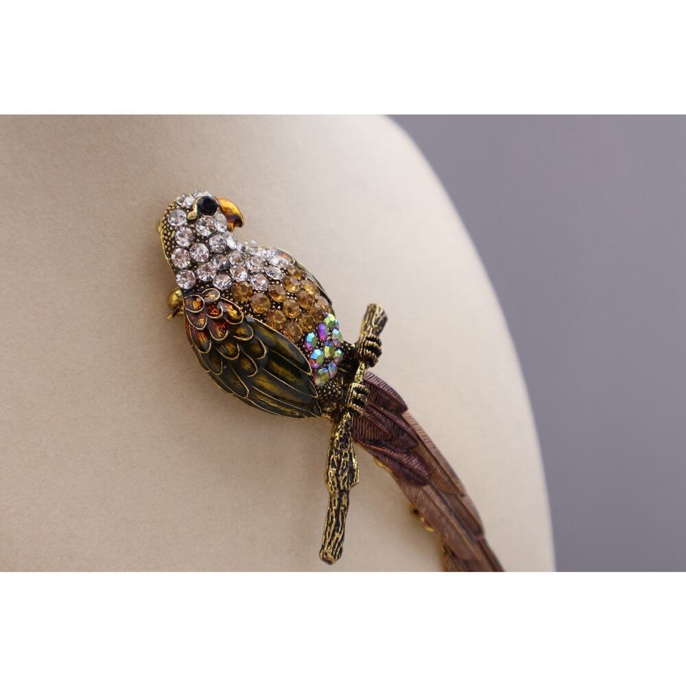 Vintage Parrot Bird Brooch Rhinestone Enamel Tropical Bird Pin Gold Tone 4” - Picture 2 of 5